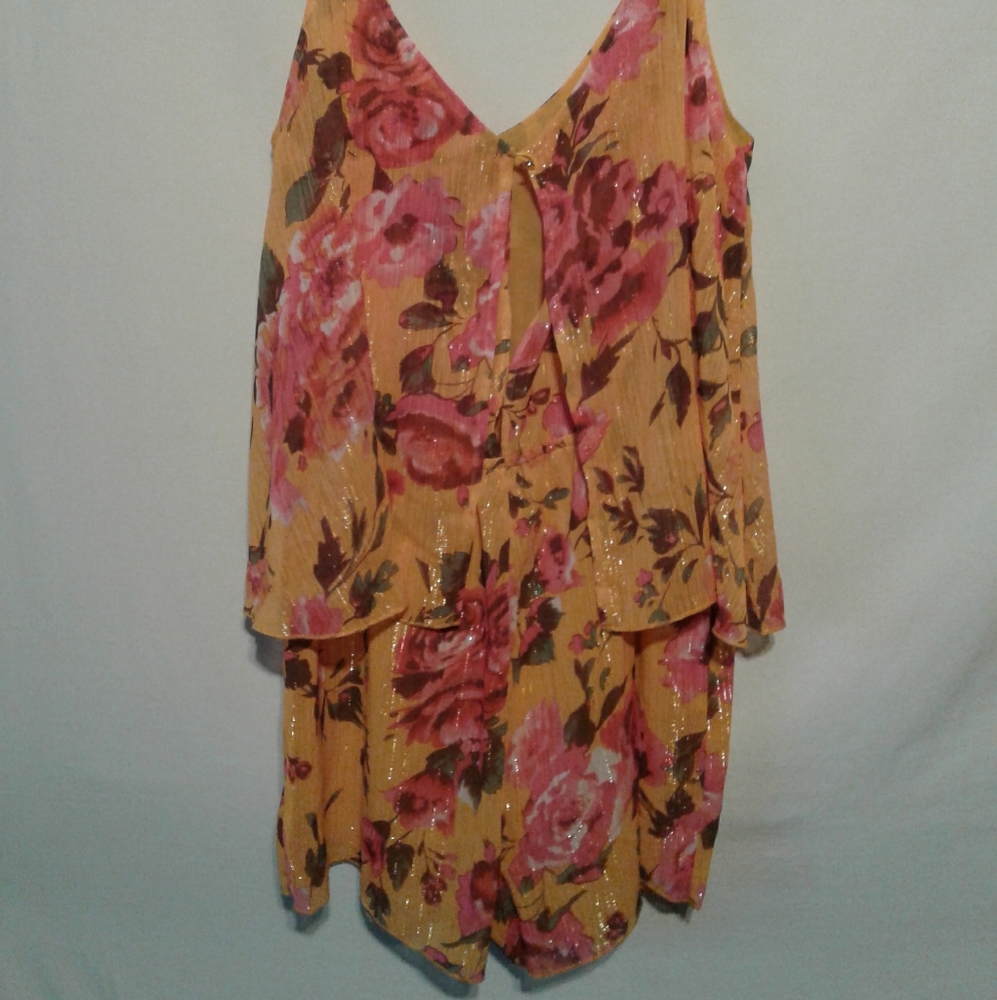 One Piece Romper - Picture 2 of 3